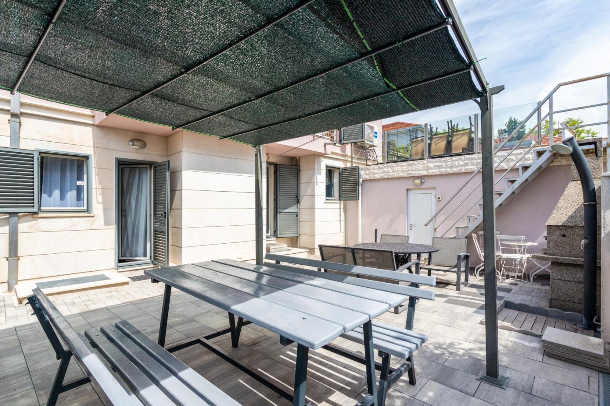Villa Violeta With The Sea View, 3 Min Walk To The Beach Split Exterior photo